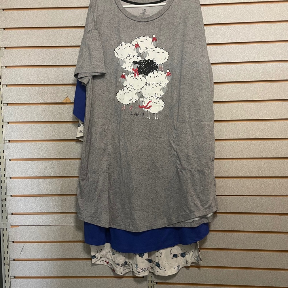 Secret Treasures Womens Sleepshirt L XL Gray Sheep Print Be Different Nightgown
